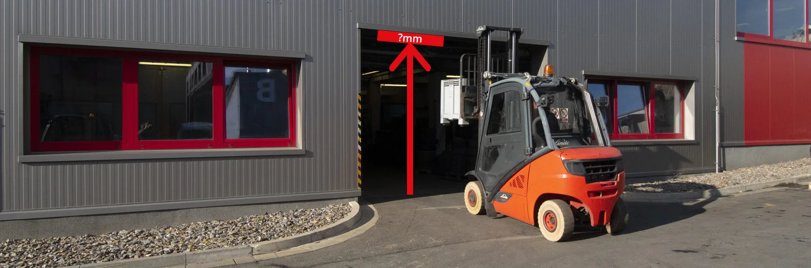 What is the maximum overall height of the forklift?