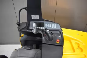 55578 - 3
