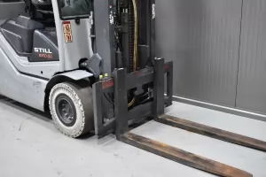 55627 - 4
