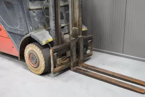 55702 - 4