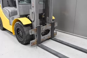 57548 - 4