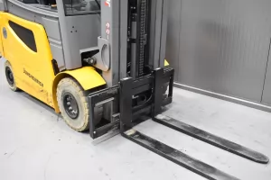 57745 - 4