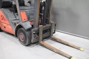 57877 - 4