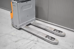 57895 - 3