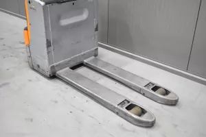 57896 - 3