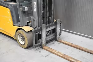 57944 - 4