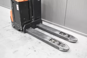 57985 - 3