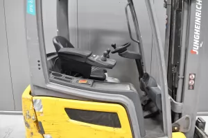 58245 - 3