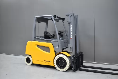 52920 JUNGHEINRICH EFG 535 ks