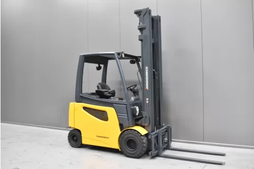 53804 JUNGHEINRICH EFG 425 k