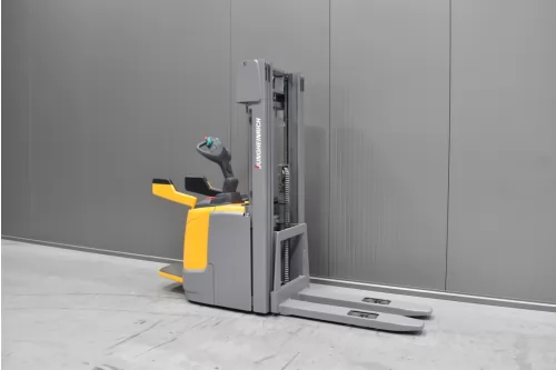 54113 JUNGHEINRICH ERC 220