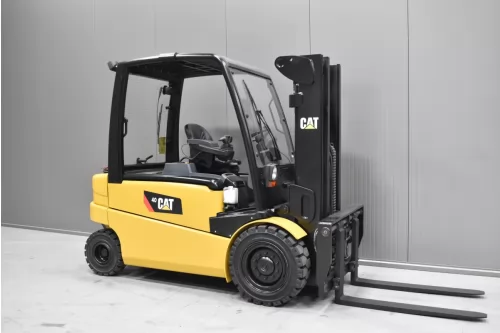 55750 CATERPILLAR EP 40