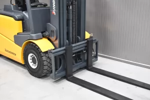 56113 - 4