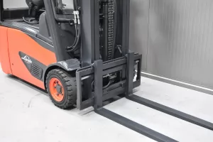 57318 - 4