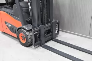 57483 - 4