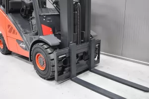 57578 - 4