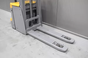 57681 - 3