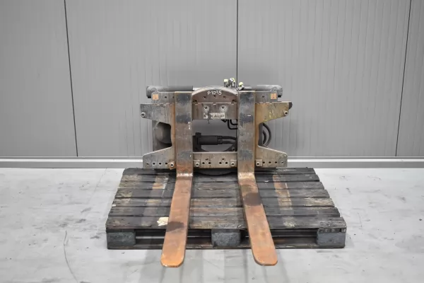 P1095 P1095 - Otoč o 360° s bočním posuvem