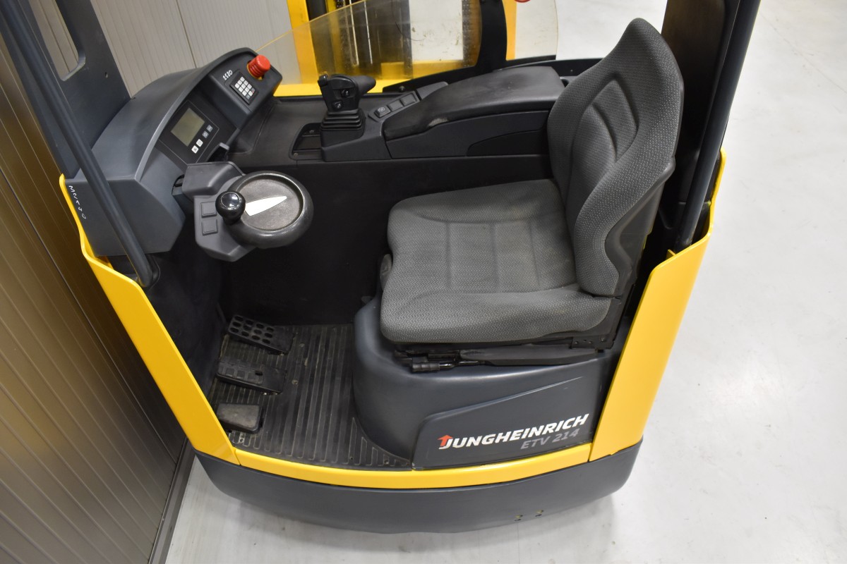 Reach truck JUNGHEINRICH ETV 214 32140 VYSOKOZDVIŽNÉ VOZÍKY s.r.o.