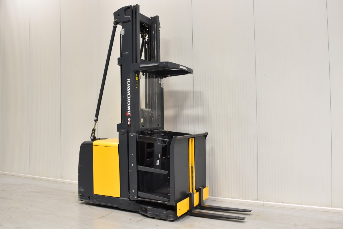 Order Picker JUNGHEINRICH EKS 312 32732 VYSOKOZDVI N VOZ KY S r o 