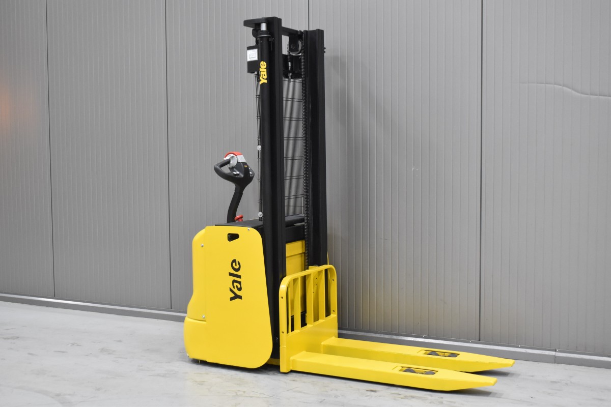 46980 YALE MS 12 AC